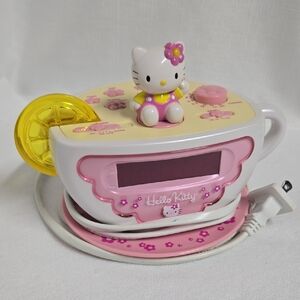 Vintage Hello Kitty Tea Cup Clock Radio with Night Light Alarm AM/FM WORKS!!